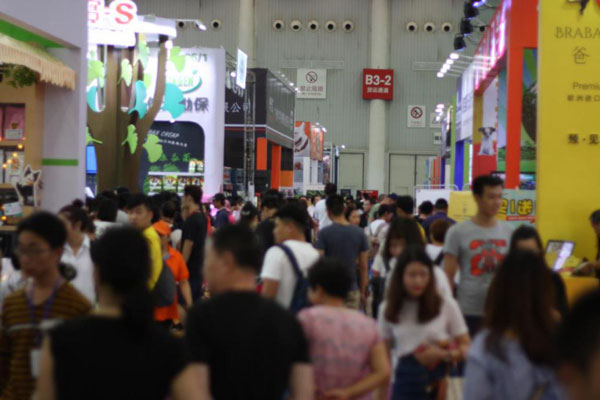 CPF�人�販�Ὣ��9��ʢװ���� ��ģ�����ٴ�����